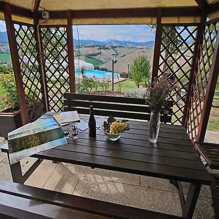 Nice Flat In Arcevia With Swimming Pool ภายนอก รูปภาพ