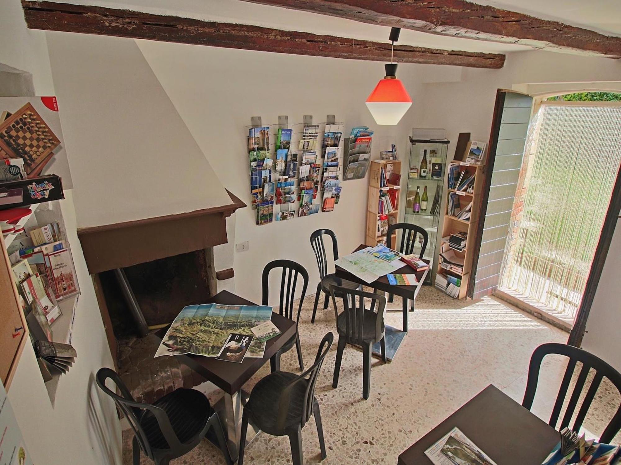 Nice Flat In Arcevia With Swimming Pool ภายนอก รูปภาพ